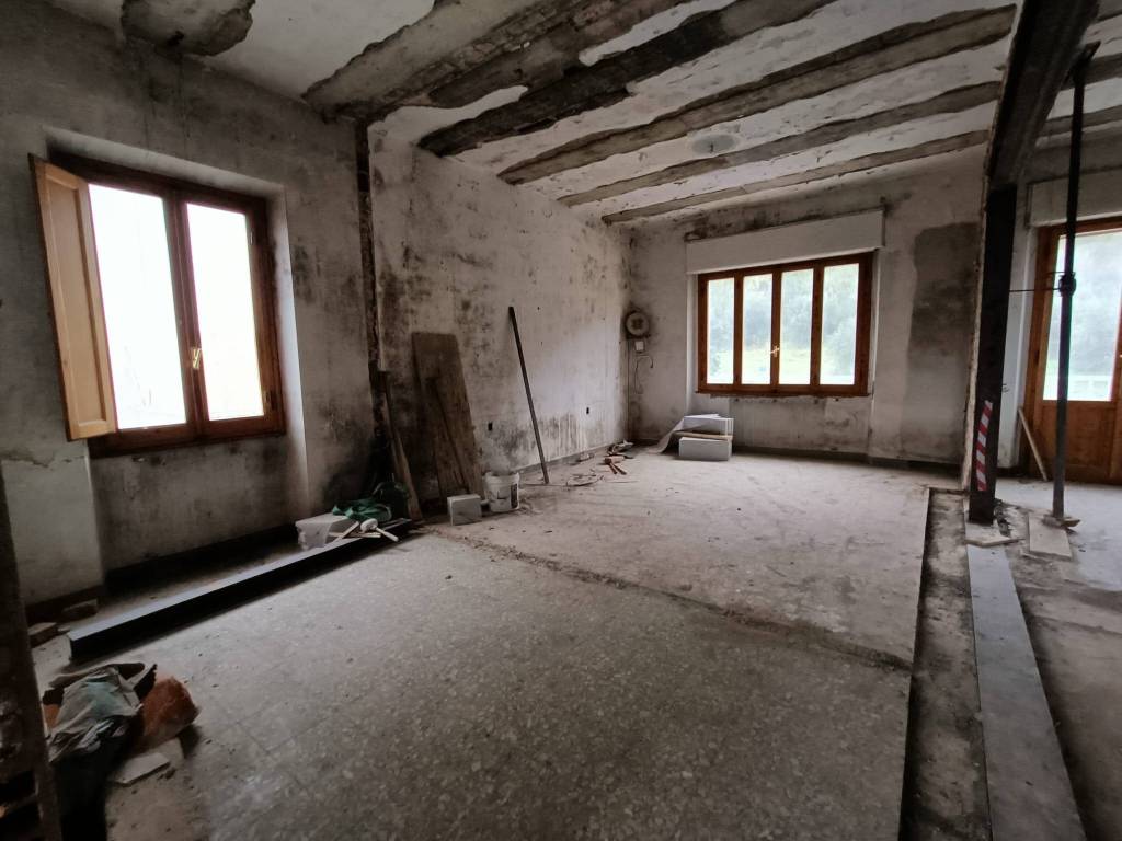 appartamento in vendita a Prato in zona La Querce