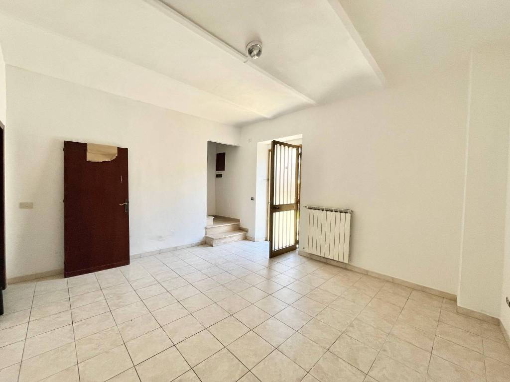 casa indipendente in vendita a Prato in zona San Giusto