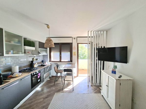 appartamento in vendita a Prato in zona Santa Lucia