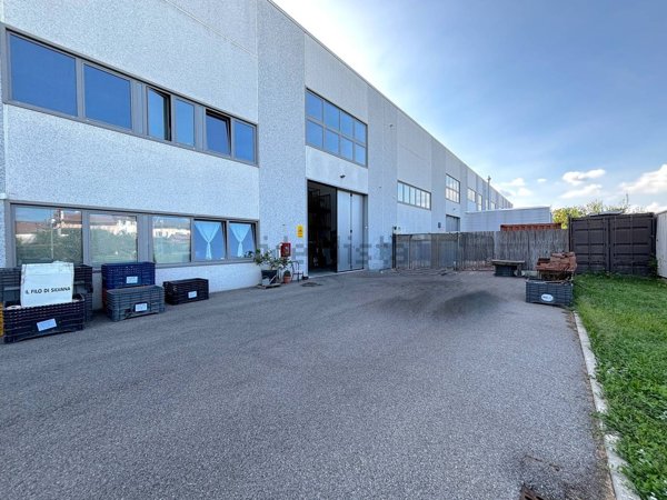 appartamento in vendita a Prato in zona Casale