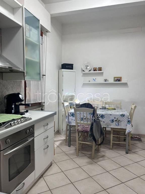 appartamento in vendita a Prato in zona La Macine