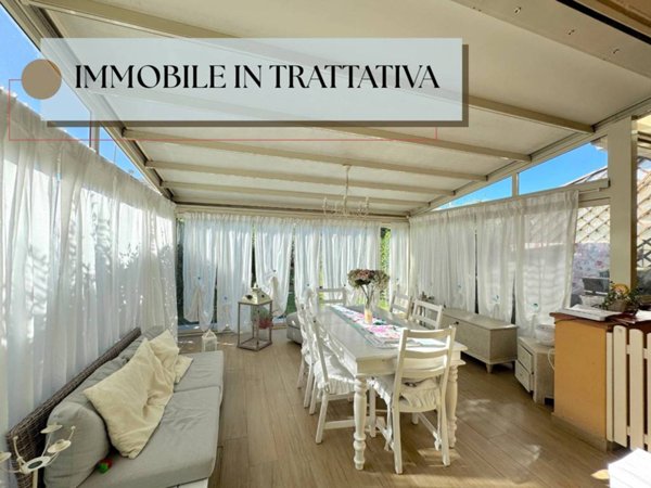 casa indipendente in vendita a Prato in zona Vergaio