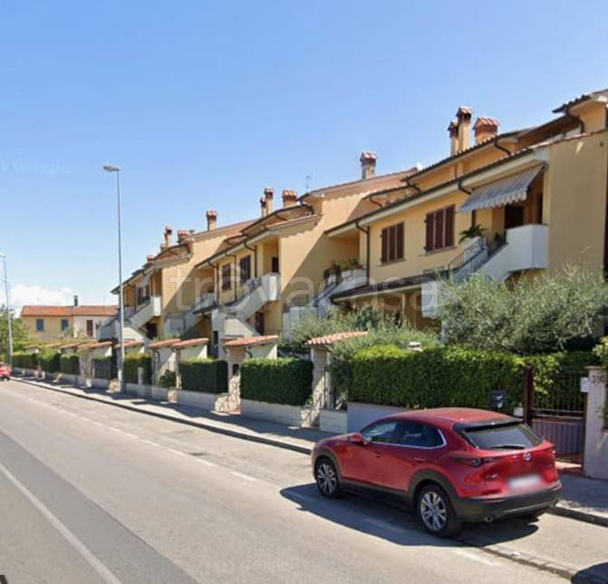 appartamento in vendita a Prato in zona Vergaio