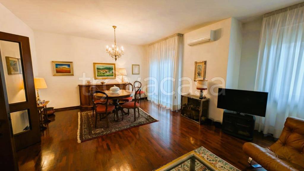 appartamento in vendita a Prato