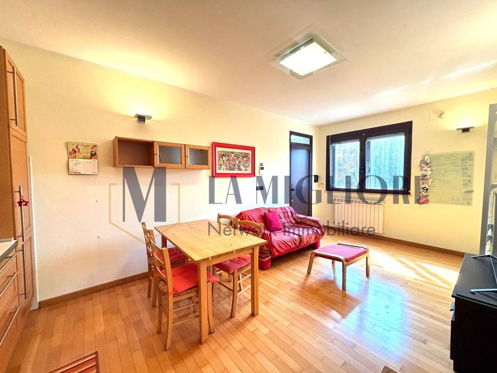 appartamento in vendita a Prato in zona Maliseti