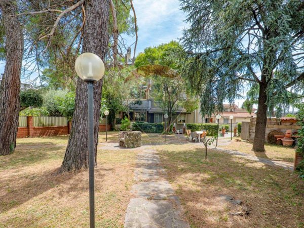 appartamento in vendita a Prato in zona Sant'Ippolito