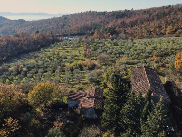 casa indipendente in vendita a Prato in zona Casale