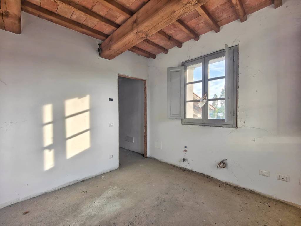 casa indipendente in vendita a Prato in zona Sant'Ippolito