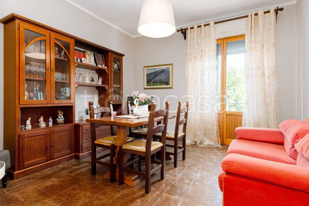 appartamento in vendita a Prato in zona Maliseti