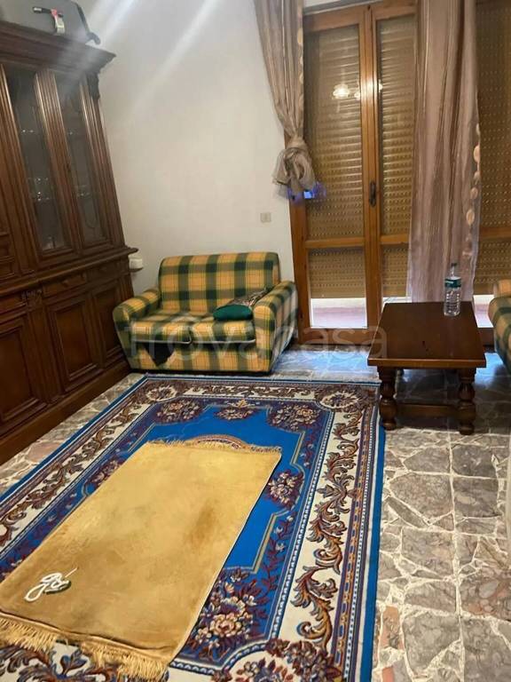 appartamento in vendita a Prato in zona Grignano