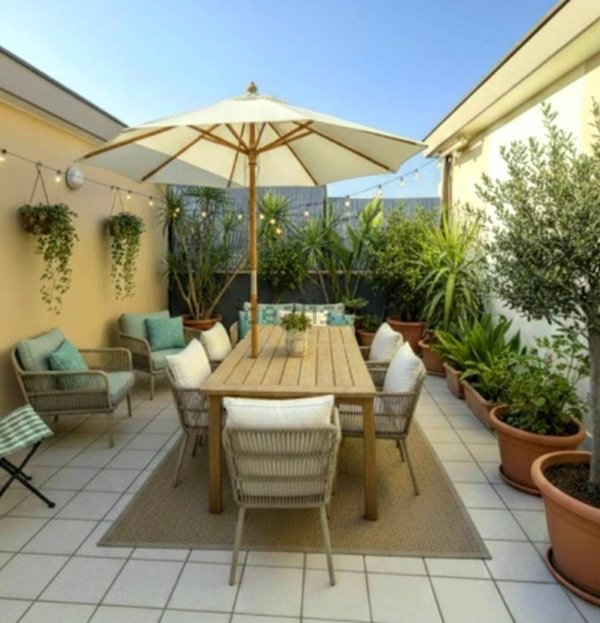 casa indipendente in vendita a Prato in zona Tavola