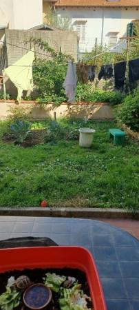 casa indipendente in vendita a Prato