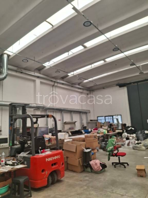 appartamento in vendita a Prato in zona Sant'Ippolito