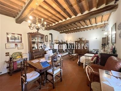 casa indipendente in vendita a Prato in zona Casale