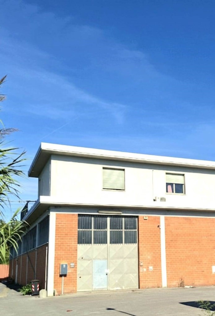 appartamento in vendita a Prato in zona Tavola