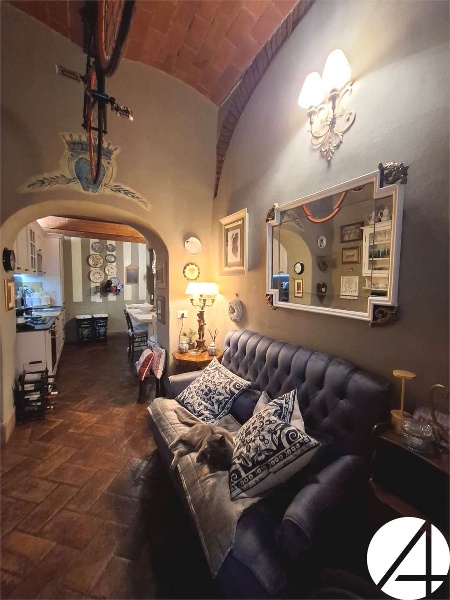 casa indipendente in vendita a Prato