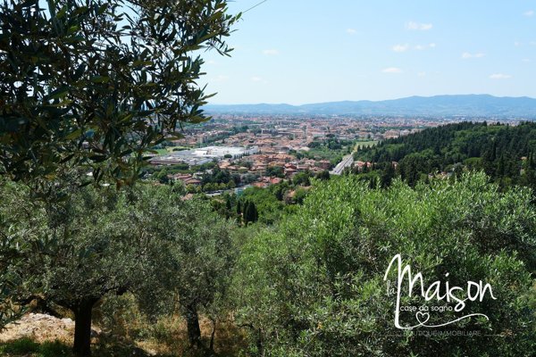 casale in vendita a Prato