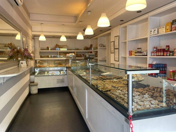 negozio in vendita a Prato