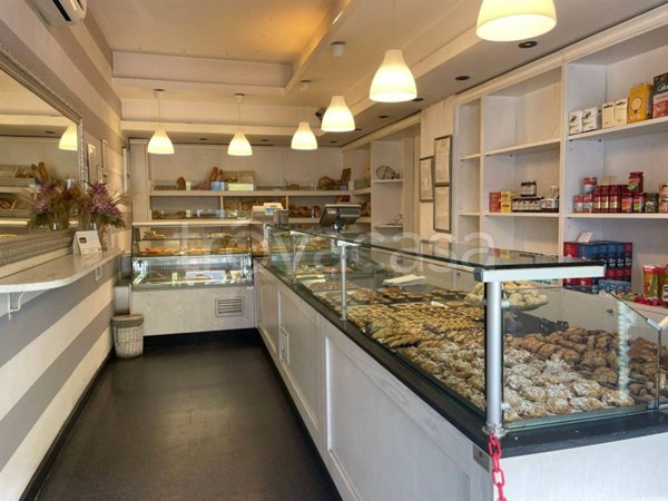 negozio in vendita a Prato