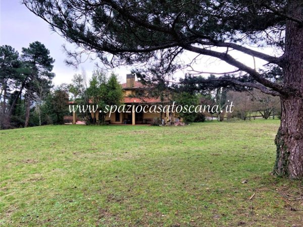 casa indipendente in vendita a Prato in zona Figline