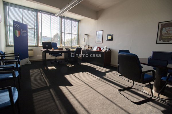 ufficio in vendita a Prato