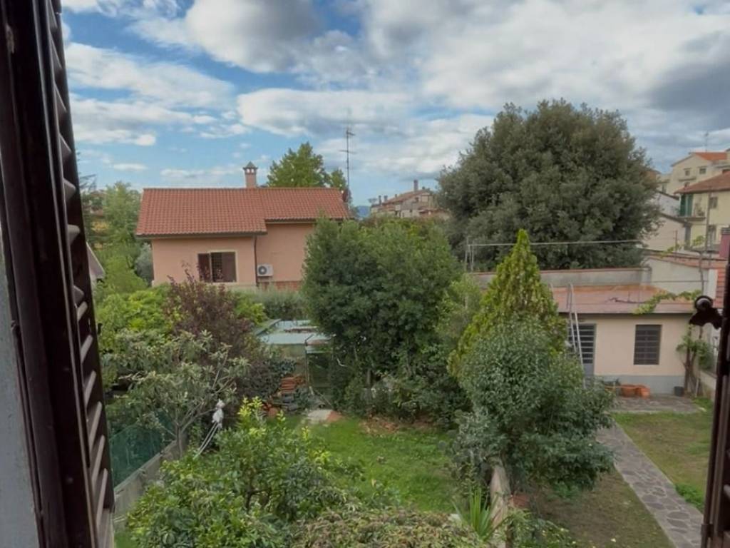 casa indipendente in vendita a Prato in zona Galceti