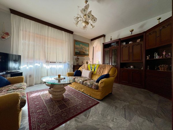 appartamento in vendita a Prato in zona Coiano
