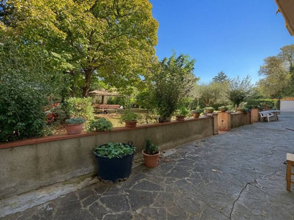appartamento in vendita a Prato in zona Fontanelle
