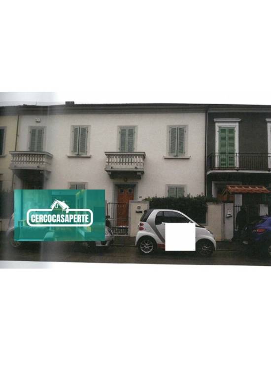 casa indipendente in vendita a Prato