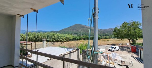 appartamento in vendita a Prato in zona Viaccia