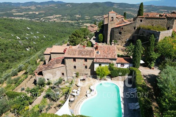 appartamento in vendita a Prato in zona Castelnuovo