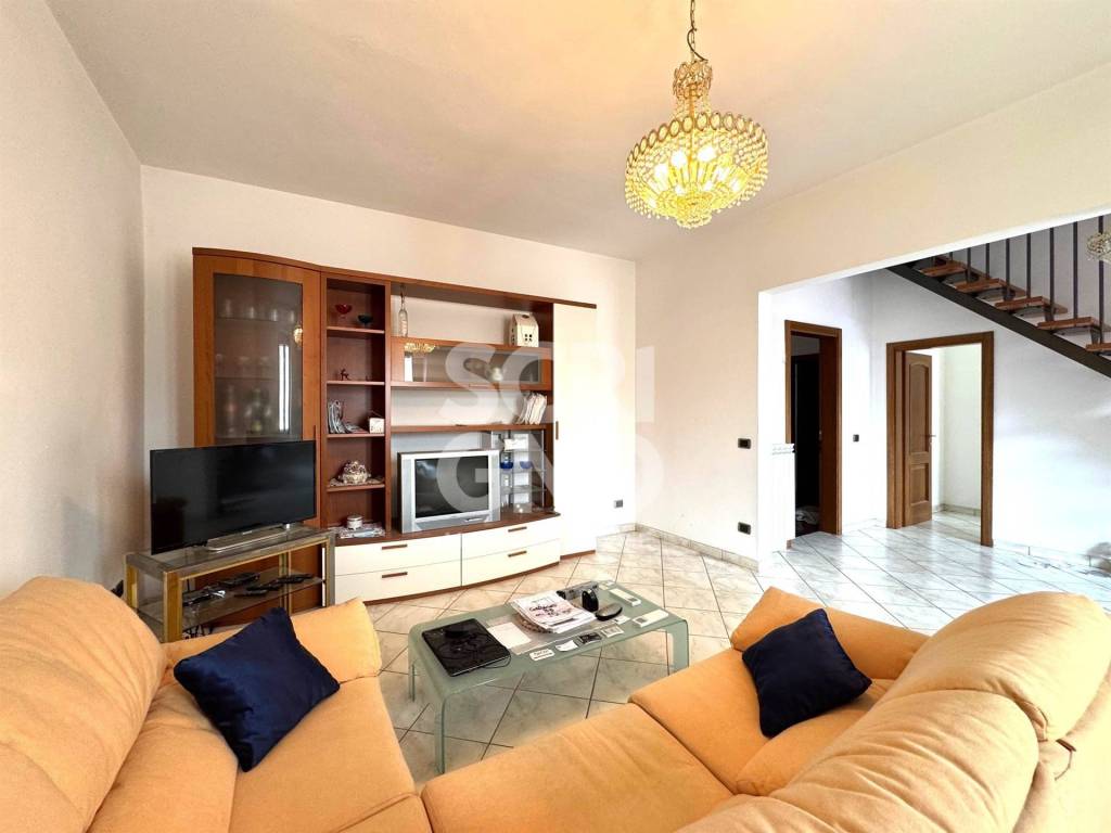 appartamento in vendita a Prato in zona Galceti