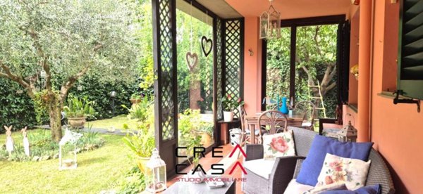 appartamento in vendita a Prato in zona Sant'Ippolito