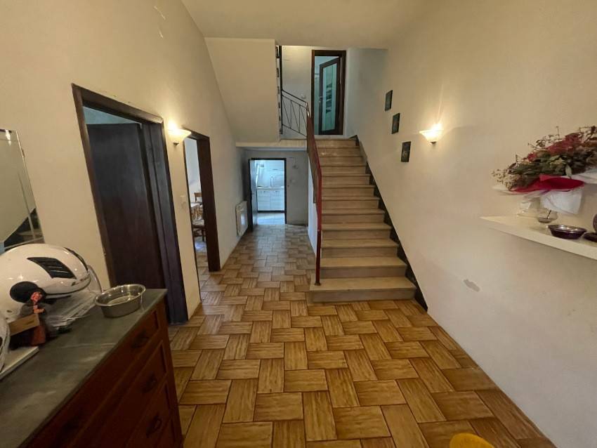 casa indipendente in vendita a Prato in zona Narnali