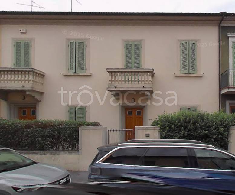 casa indipendente in vendita a Prato