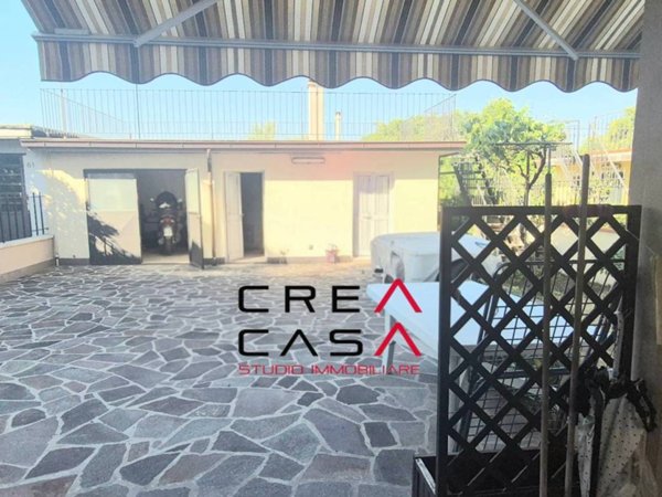 casa indipendente in vendita a Prato in zona San Martino