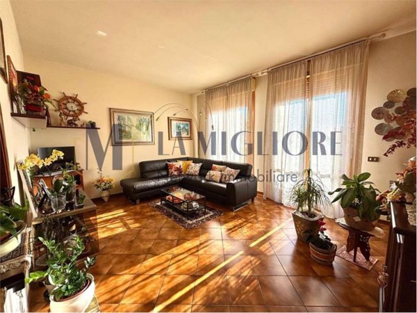 appartamento in vendita a Prato in zona Tobbiana