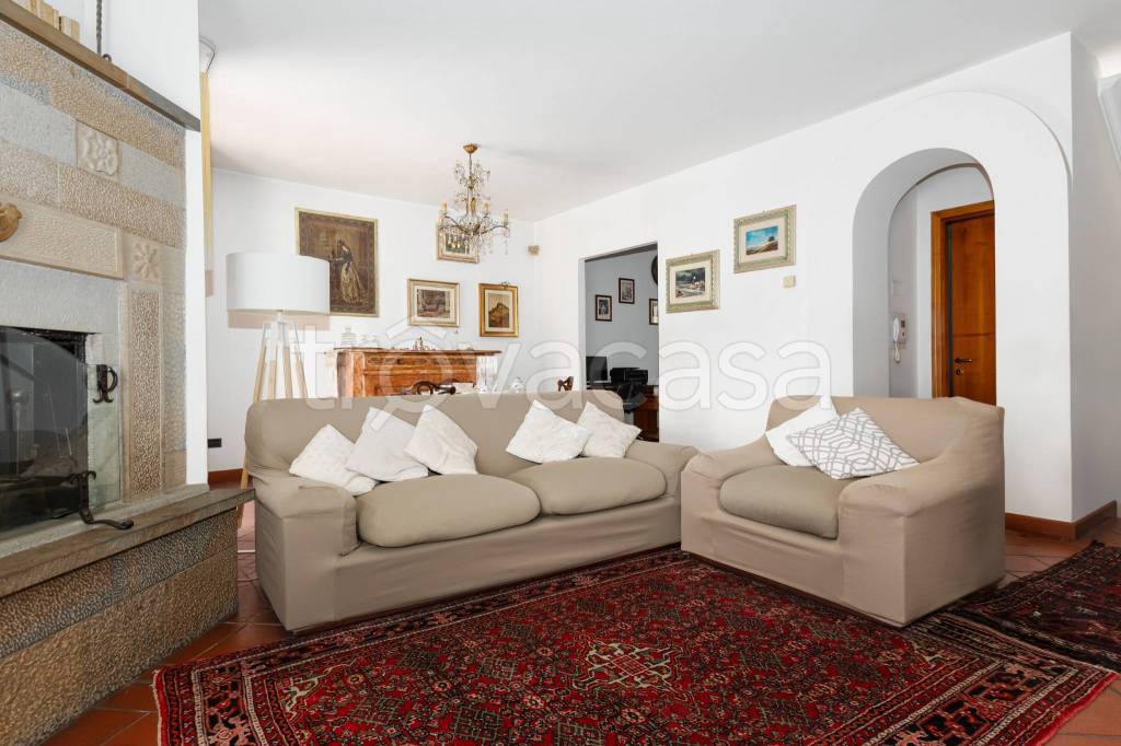 casa indipendente in vendita a Prato in zona Galceti