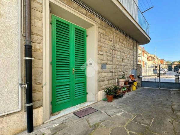 casa indipendente in vendita a Prato in zona Galciana