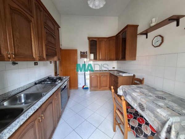 casa indipendente in vendita a Prato