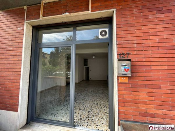 negozio in vendita a Prato