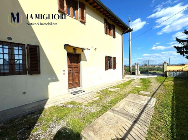 appartamento in vendita a Prato in zona Fontanelle