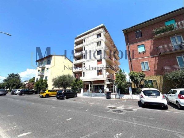 appartamento in vendita a Prato in zona San Giusto