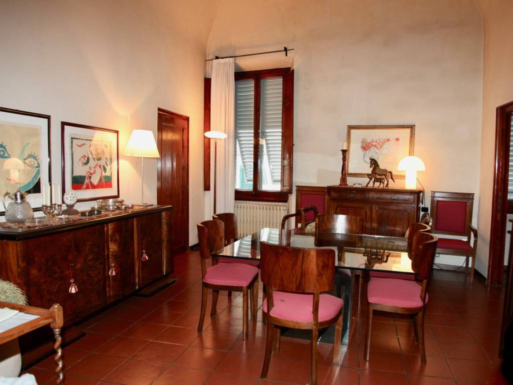 casa indipendente in vendita a Prato