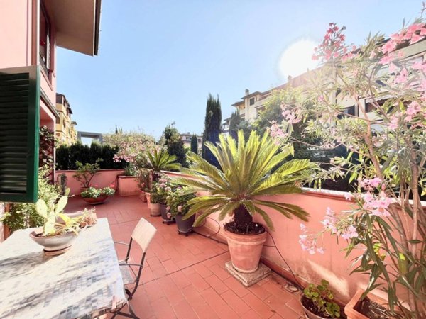 appartamento in vendita a Prato in zona Galciana