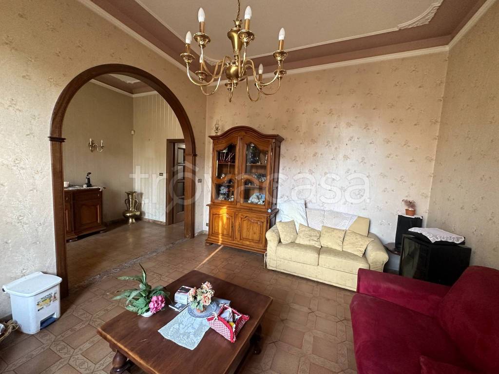 casa indipendente in vendita a Prato in zona Grignano