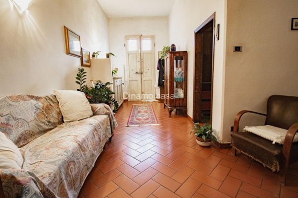 casa indipendente in vendita a Prato in zona San Giusto