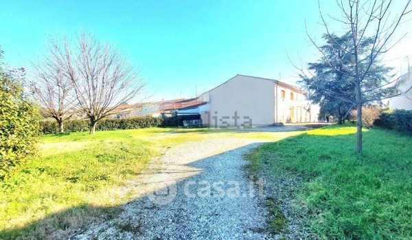 casa indipendente in vendita a Prato in zona Tavola