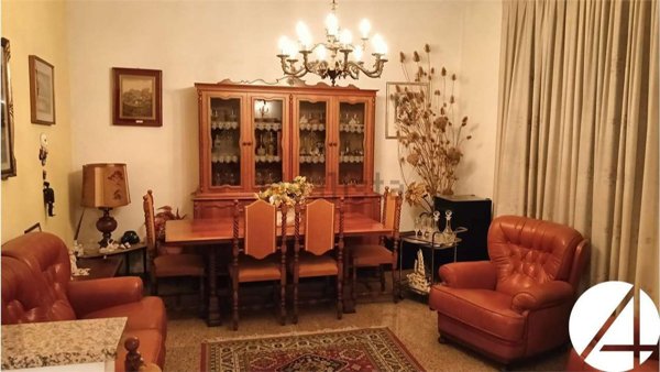 casa indipendente in vendita a Prato in zona Tavola