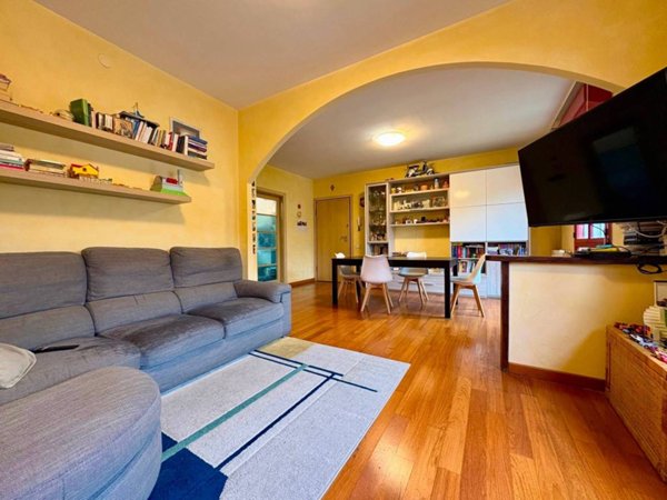 appartamento in vendita a Prato in zona Galceti